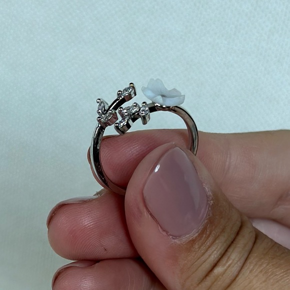 Silver 925 Flower Open Ring - Picture 4 of 9